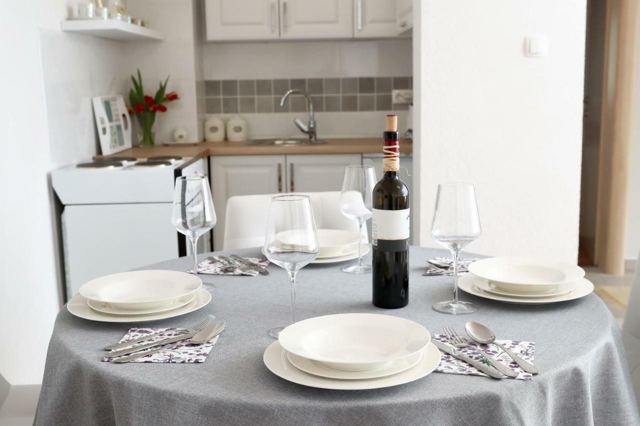 Apartman Sofia Otocac Ngoại thất bức ảnh