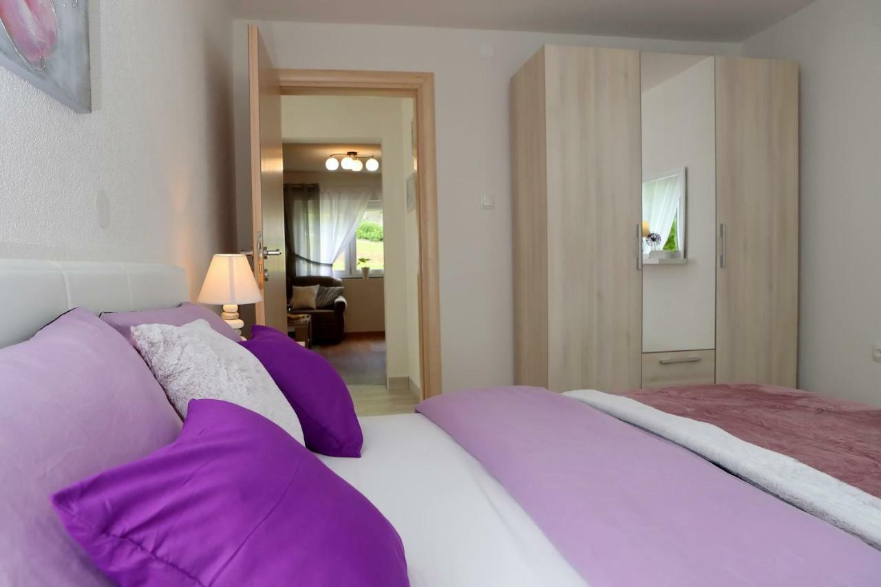 Apartman Sofia Otocac Ngoại thất bức ảnh